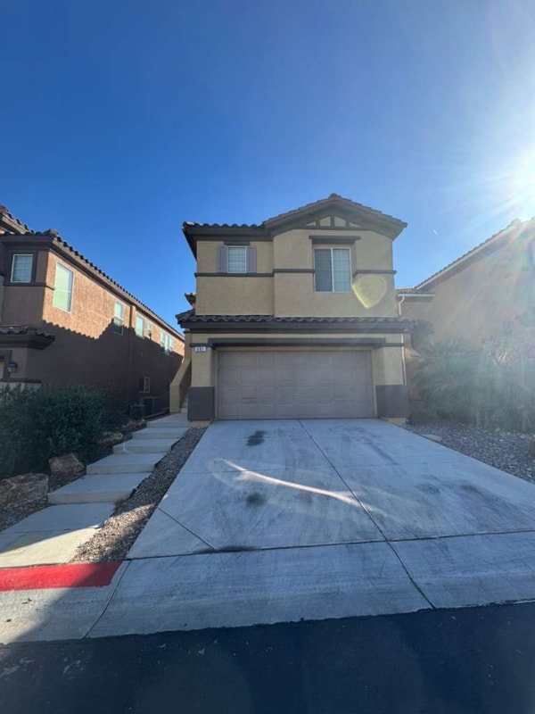 Foto principal - 695 Quayside Ct
