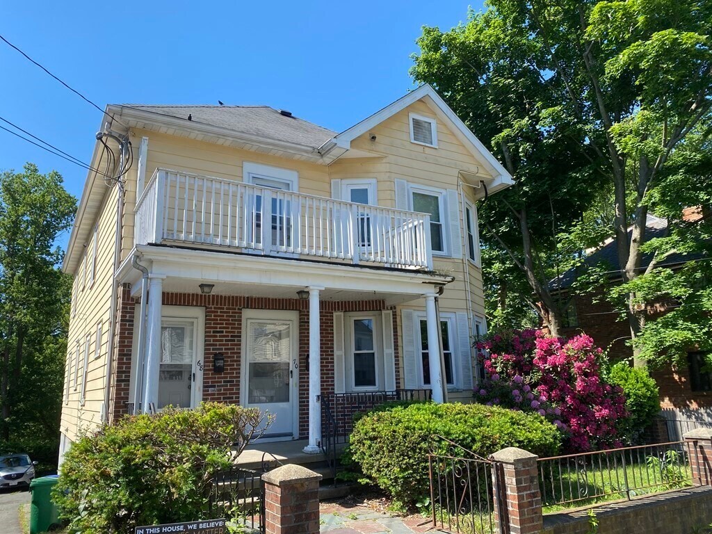 Primary Photo - 68 Auburndale Ave
