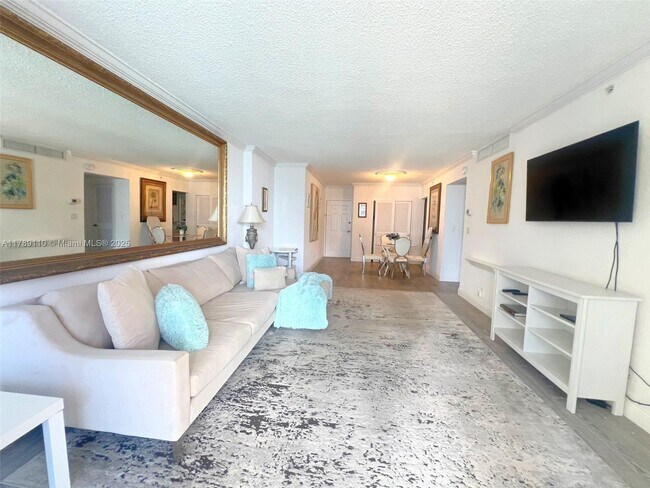 Building Photo - 2501 S Ocean Dr