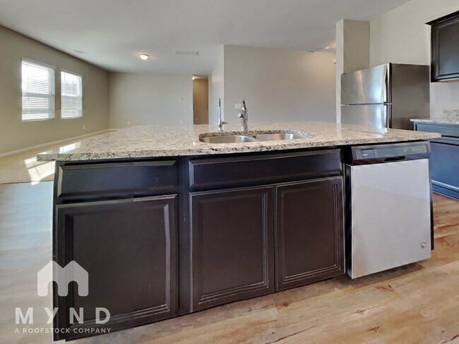 Building Photo - 10096 Pappas Dr