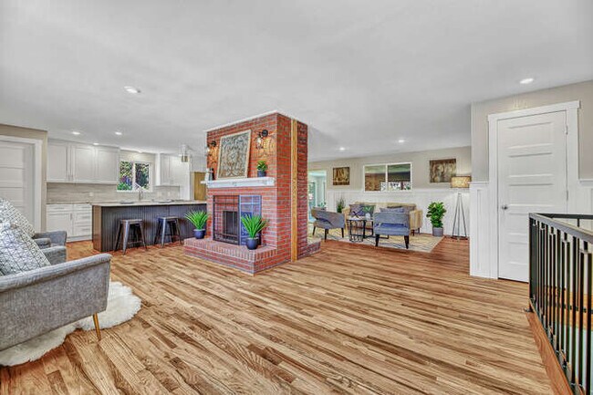 Building Photo - 2659 Simms St