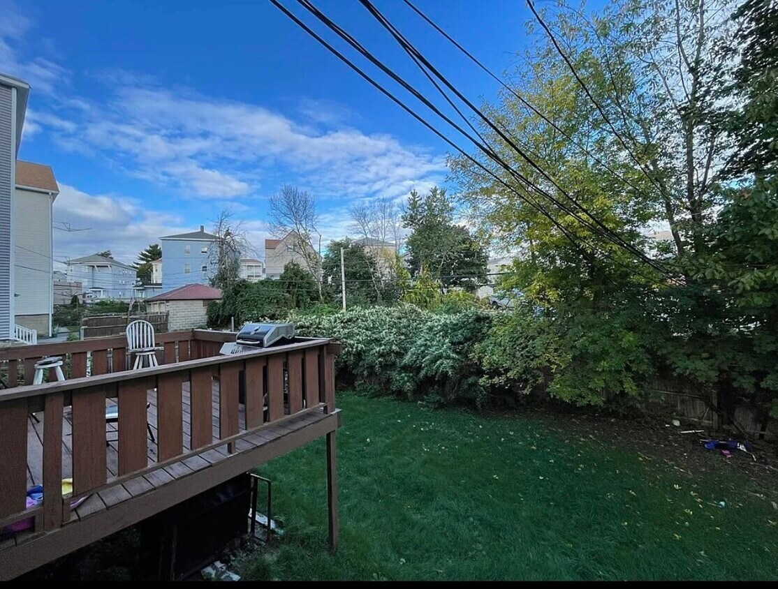 Building Photo - 9 Loxwood St