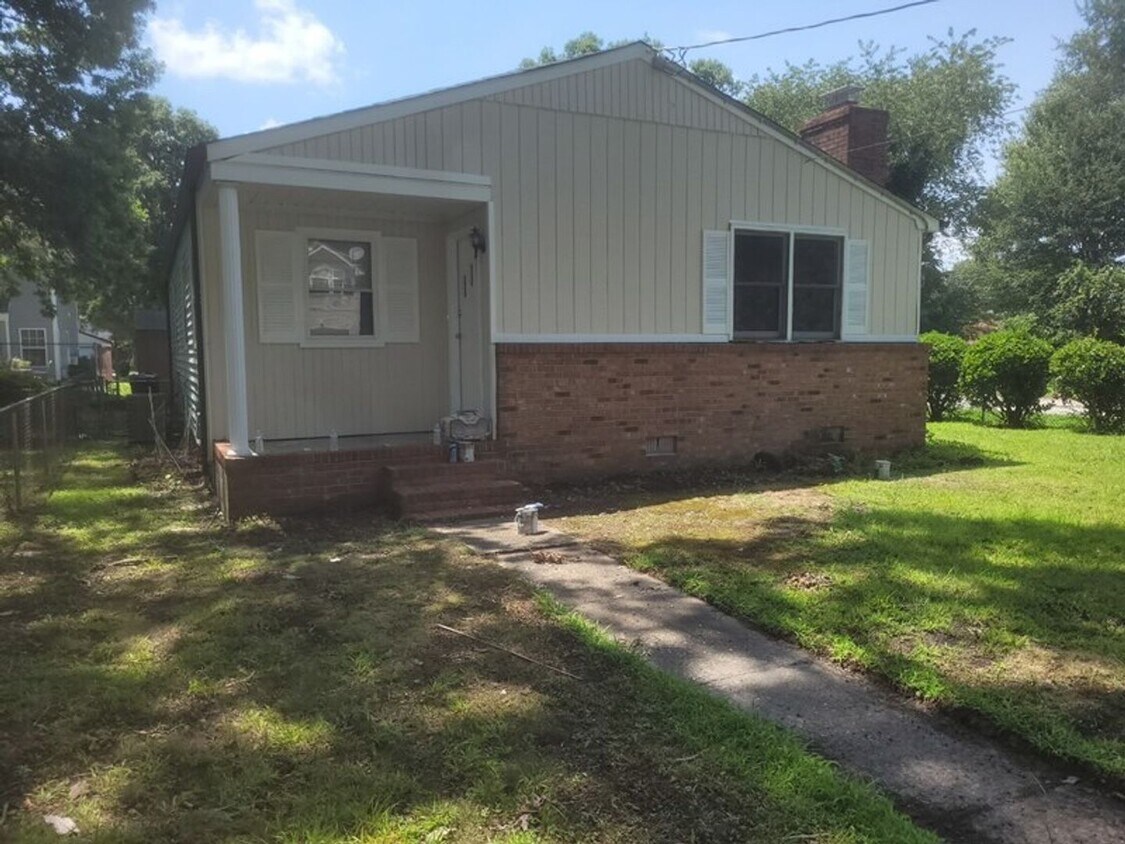 2001 er Ave, Chesapeake, VA 23320 House Rental in Chesapeake, VA
