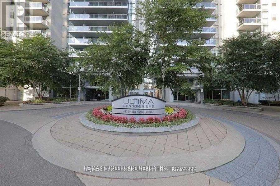 Photo du bâtiment - 4968 Yonge St