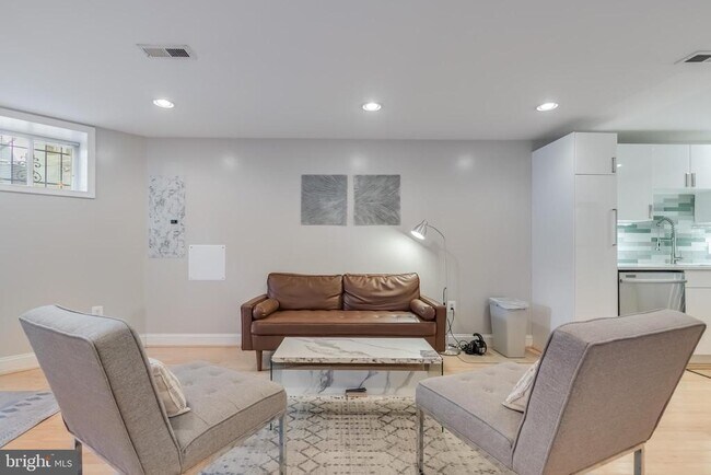 Foto del edificio - 26 T St NE