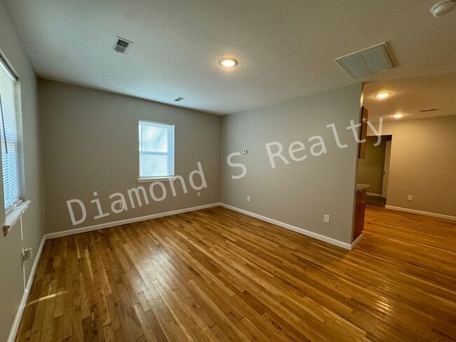 Building Photo - Country Setting!  2 Bed/2 Bath Home