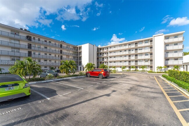 Foto del edificio - 14180 SW 84th St