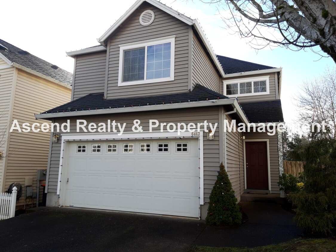 Primary Photo - Great Bethany Location Fenced Yard Quick Access to Nike, Columbia Sportswear & Intel