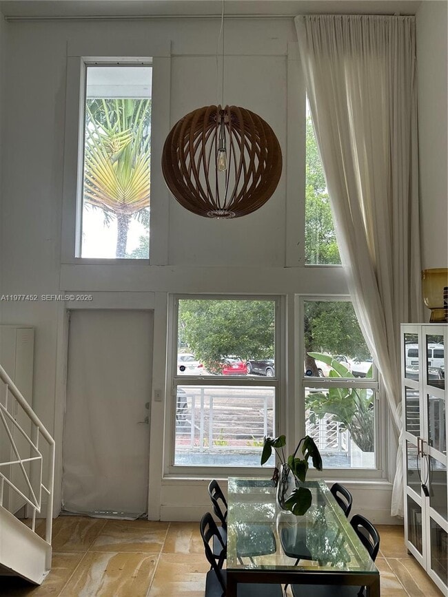 Building Photo - 6865 Bay Dr