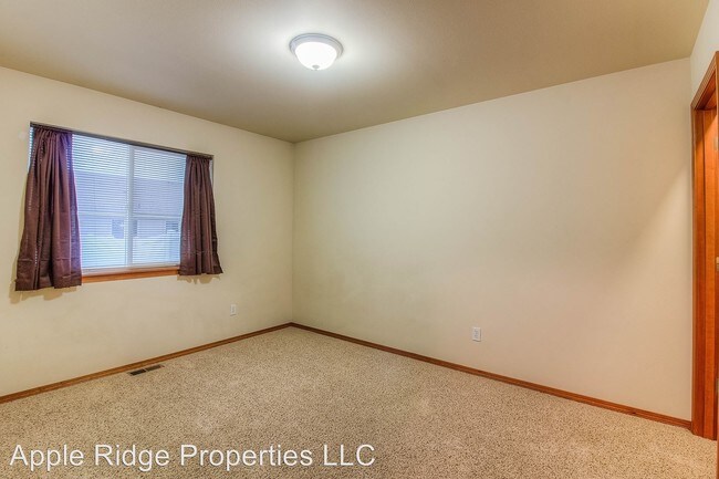 Foto del edificio - 8907 Midvale Rd