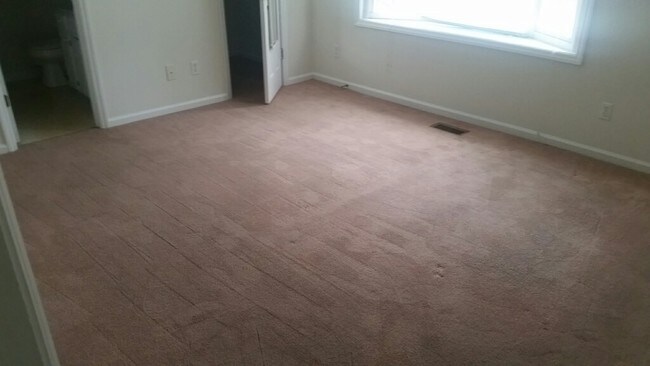 Foto del edificio - 3811 Sterling Pointe Dr