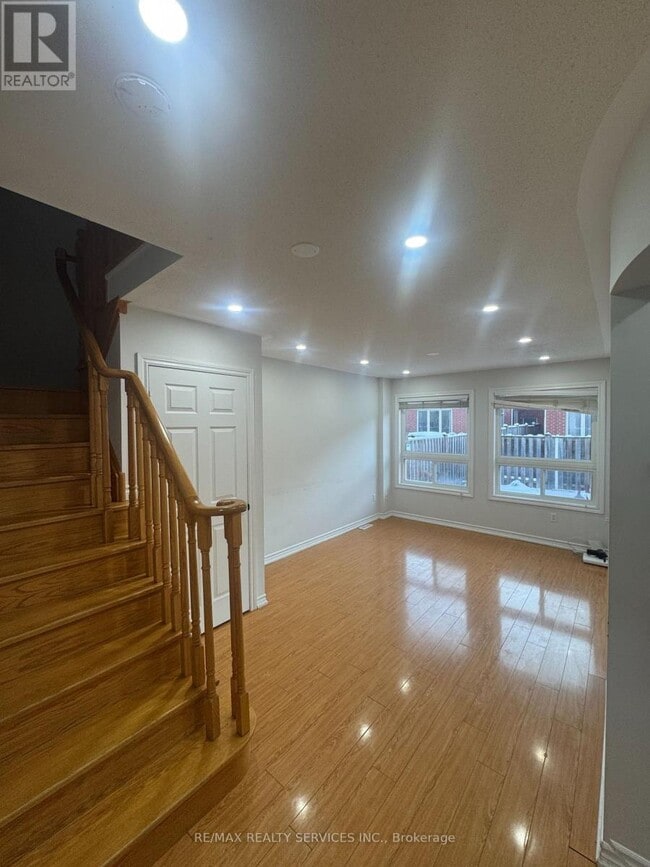 Building Photo - 74 Severin St