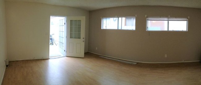 Building Photo - 441 Longfellow Ave