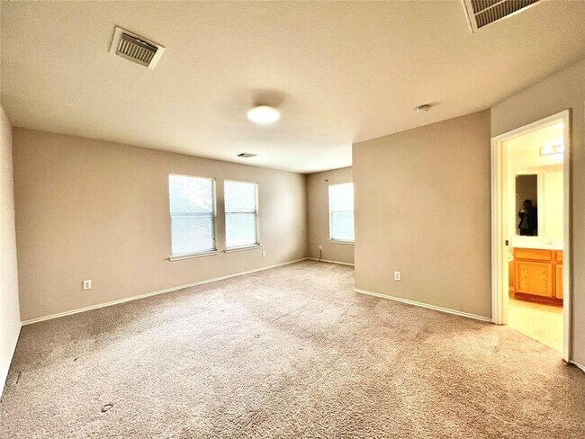 Building Photo - 8403 Westknoll Ln