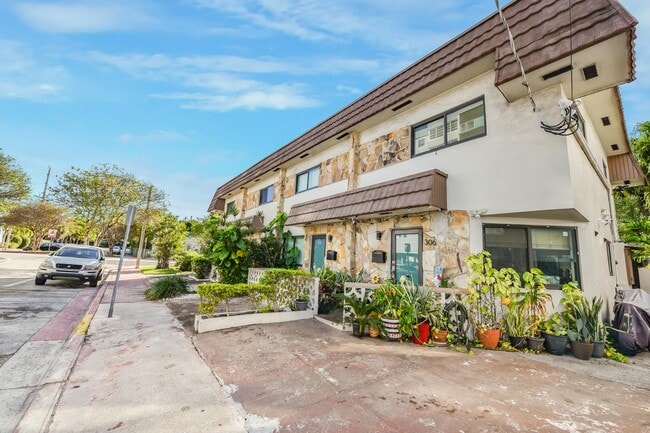 Foto del edificio - 300 80th St