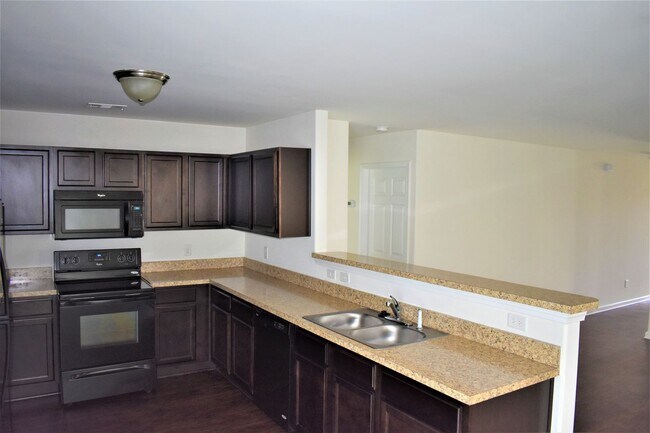 Foto del edificio - 58 Hasty Point Rd