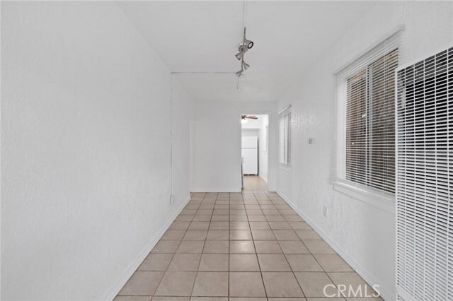 Building Photo - 1285 S Dunsmuir Ave