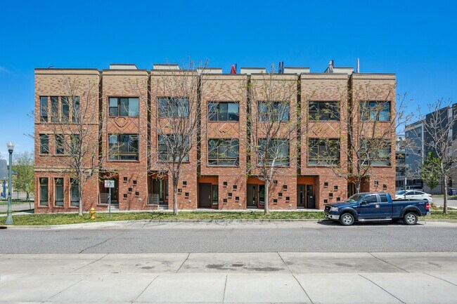 Foto del edificio - 385 22nd St