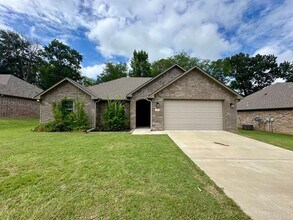 Building Photo - 109 Rose Row Ln