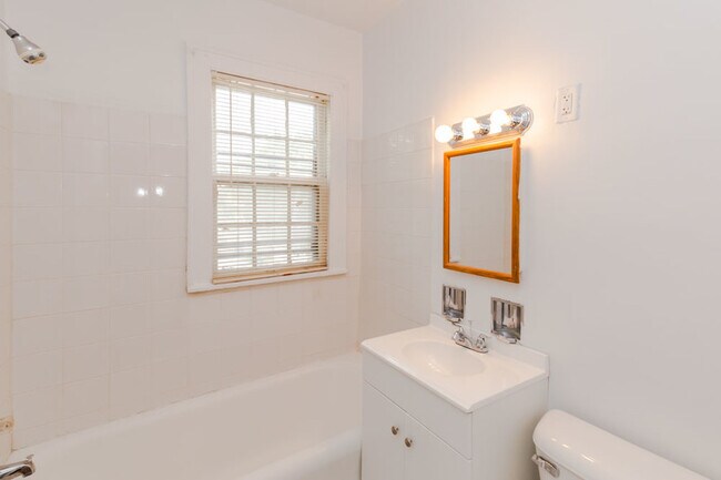 Foto del edificio - 6348 13th St