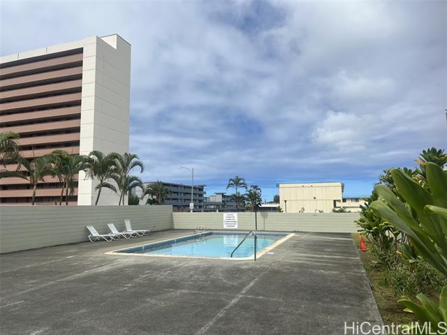 Building Photo - 46-270-270 Kahuhipa St