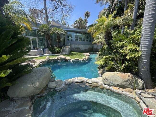 Foto del edificio - 28775 Sea Ranch Way