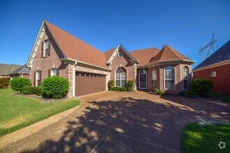 Building Photo - 2648 Plum Creek Dr