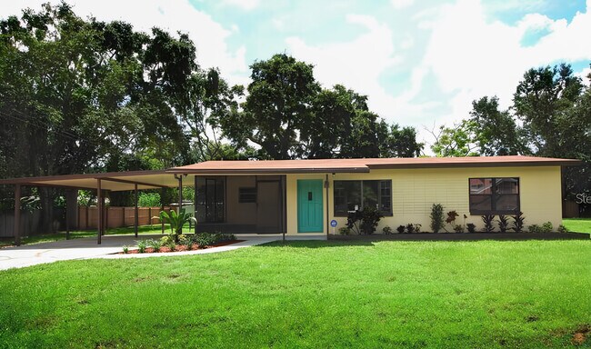 Building Photo - 1818 Blossom Terrace