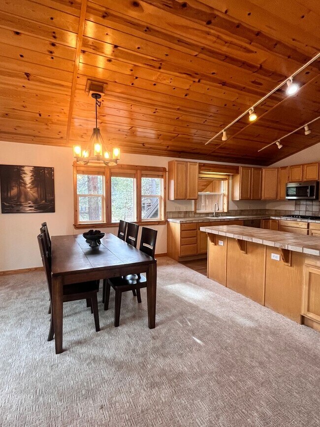 Foto del edificio - Flexible Ski Lease available in Tahoe Donner - $4300