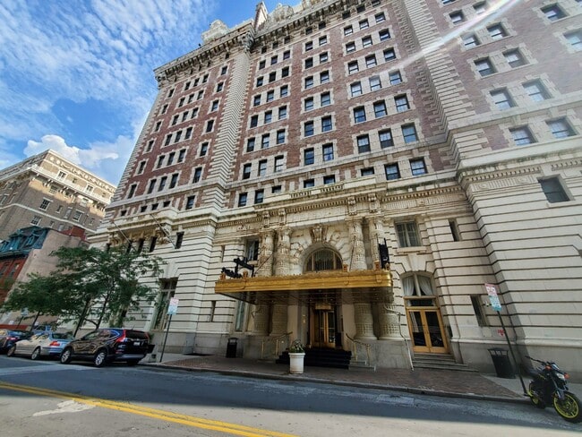 Building Photo - 1 E Chase St