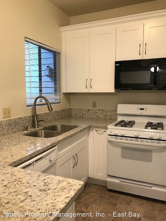 Foto del edificio - 3514 Birchwood Terrace