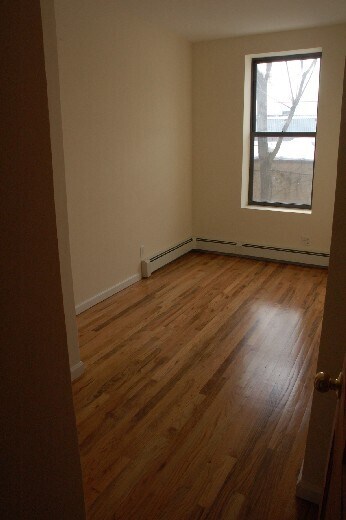 Building Photo - 2br-850sq ft-Clinton Hill