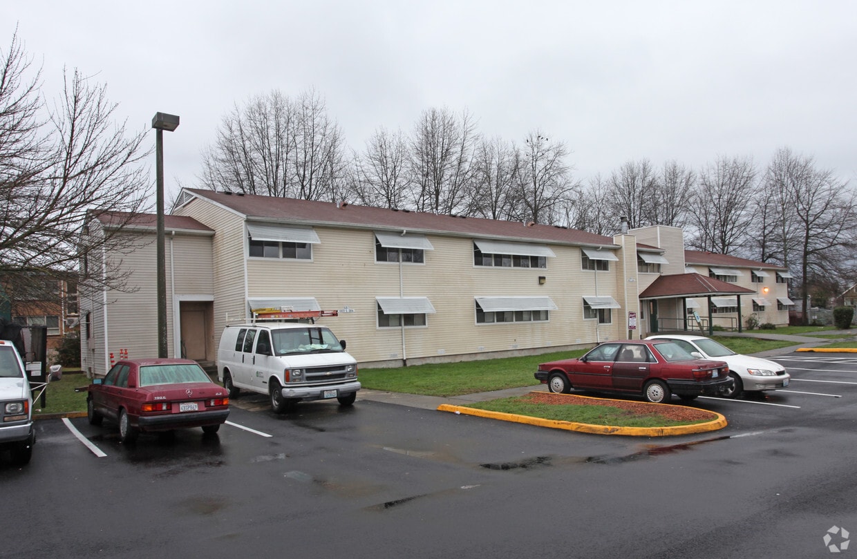 Holly Court Apartments Apartments in Seattle, WA