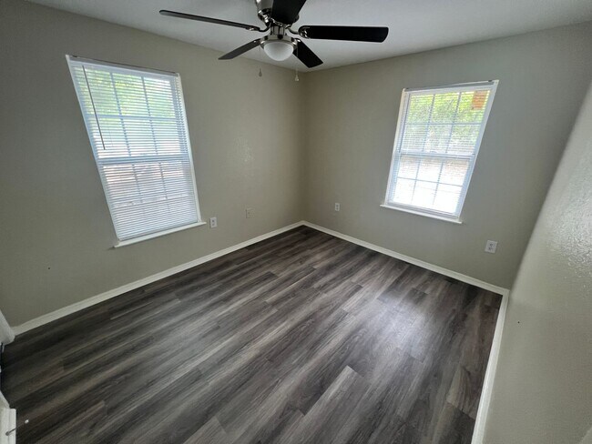 Foto del edificio - Single Family Home *LEASING SPECIAL AVAILABLE*