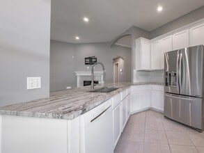 Building Photo - 12807 Village Way Dr