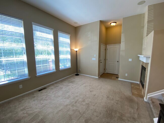 Living Room - 875 Brookhurst Ave