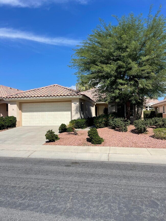 Building Photo - 78272 Yucca Blossom Dr