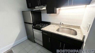 Building Photo - 62 Boylston St