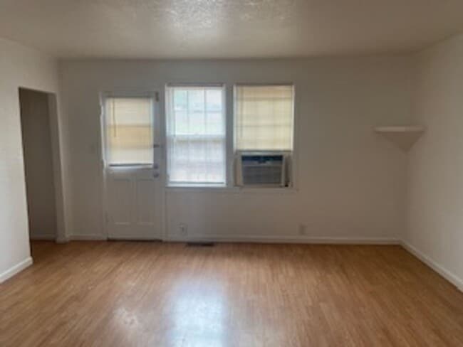 Building Photo - 15 Werden St
