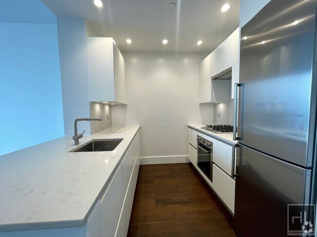 Building Photo - East 44th Street