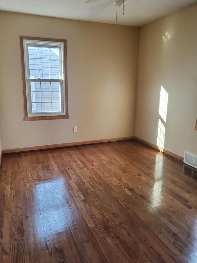 Foto del edificio - 225 E Orchard Ave