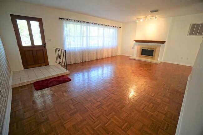 Foto del edificio - 1761 Cardinal Dr