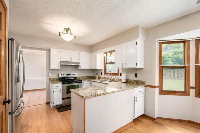 Building Photo - 2266 Sawbury Blvd