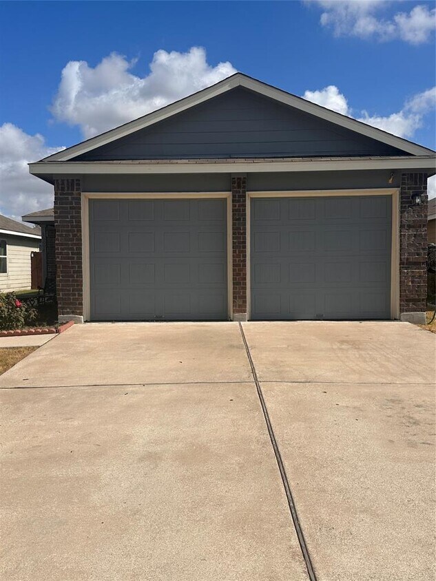 Foto principal - 13004 Tinker St