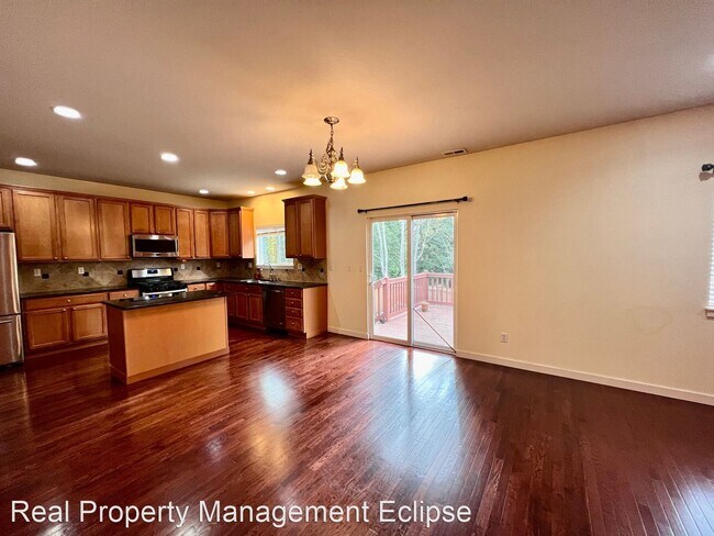 Foto del edificio - 4 br, 2.5 bath House - 20221 124th Ave NE