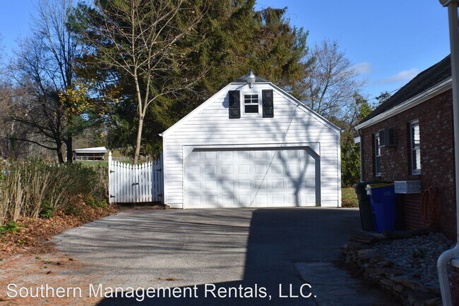 Foto del edificio - 2 br, 1.5 bath House - 5831 Old Carlisle Rd