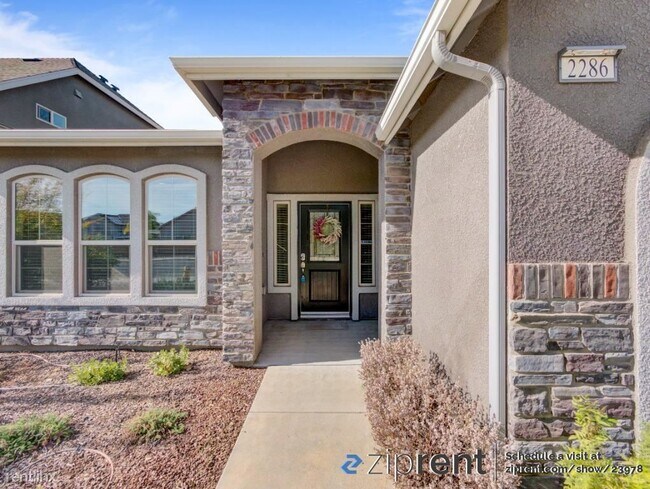 Building Photo - 4 br, 2 bath House - 2286 Amanecer Ave, Cl...