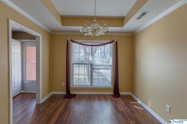 Building Photo - 111 Sunnyfield Dr