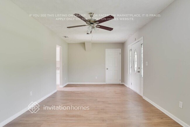 Foto del edificio - 1111 Hastings Dr