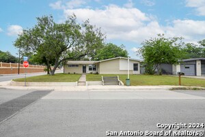 Foto del edificio - 783 Clearview Dr